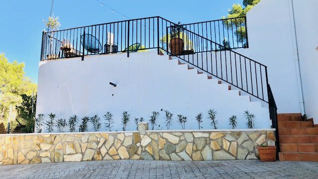 Villa Villena Entree