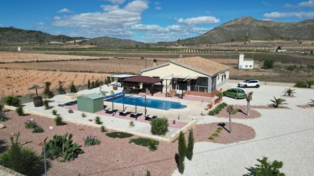 Beautiful villa in Cañada de la leña