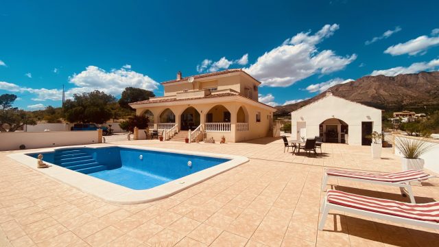 Magnifique villa exclusive a vendre à Macisvenda