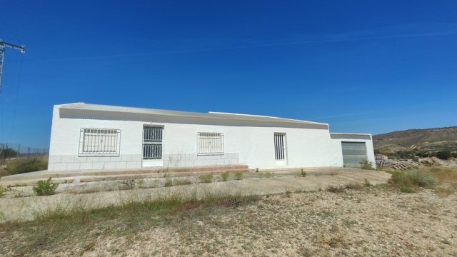 Maison de campagne comprenant 5 chambres au total à Salado Alto