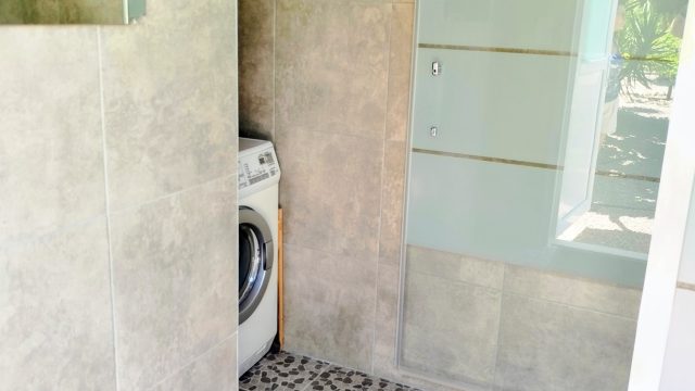 59. buitendouche wasmachine