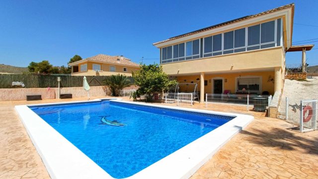 Villa spacieuse avec appartement d’invités, piscine et vue sur la montagne – Salado Alto (Abanilla, Murcia)
